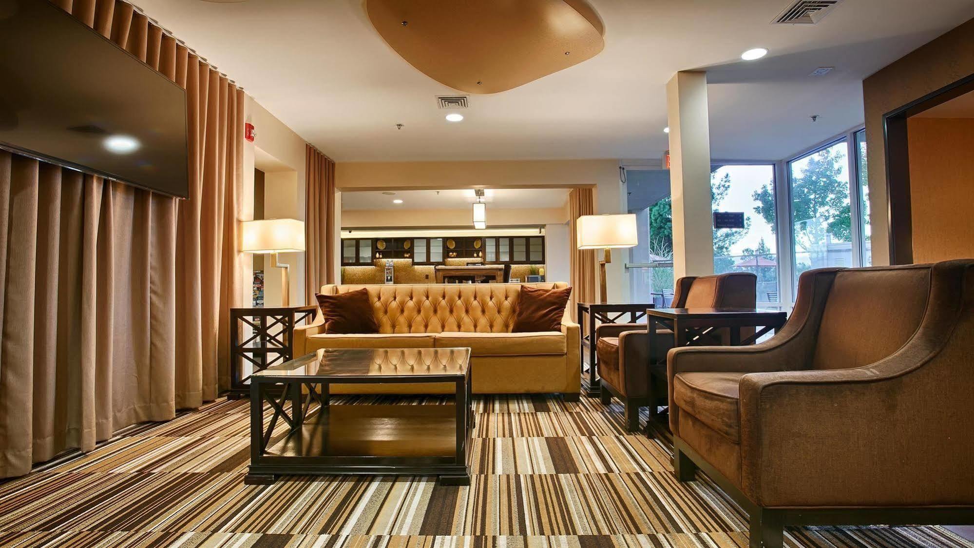 Best Western Plus Rancho Cordova Inn Εξωτερικό φωτογραφία